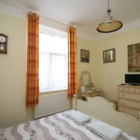 Grant Lux Nocleg ze śniadaniem 3*