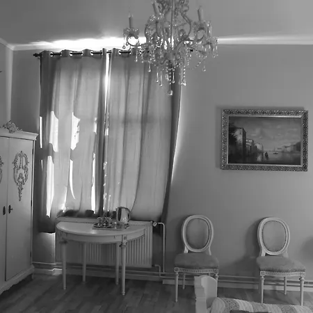 Nocleg ze śniadaniem Grant Lux Znojmo