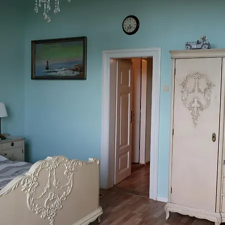 Bed & Breakfast Grant Lux 3*