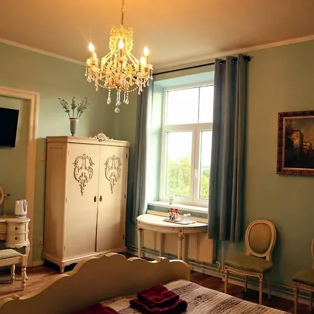 Grant Lux Bed & Breakfast