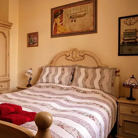 Grant Lux Bed & Breakfast