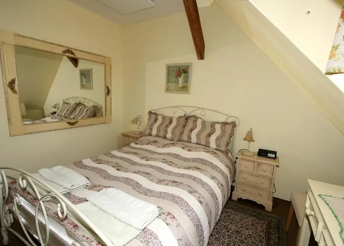 Bed & Breakfast Grant Lux