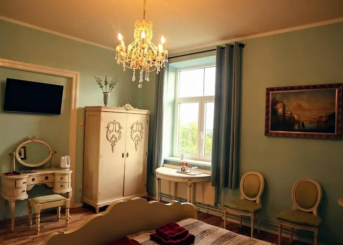 Grant Lux Bed & Breakfast