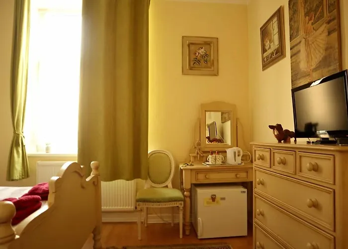 Grant Lux Bed & Breakfast