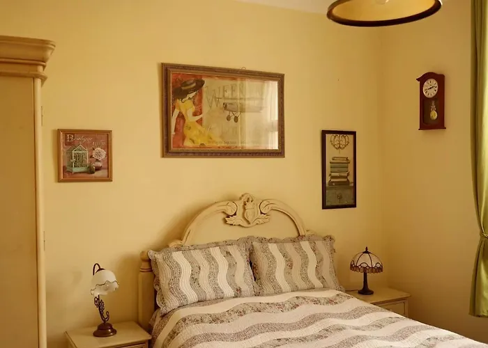 Grant Lux Bed & Breakfast